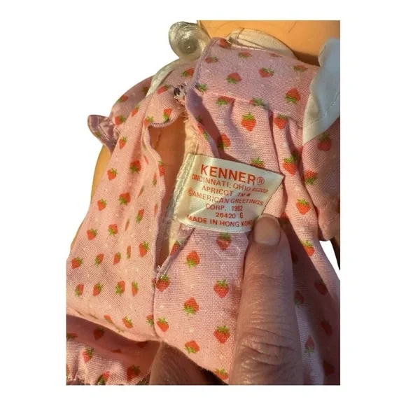 Vintage Kenner Strawberry Shortcake Dolls - Picture 5 of 6